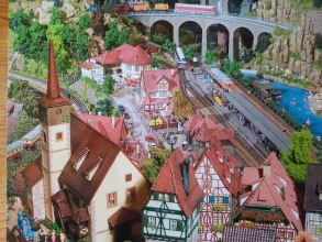 Halksbrücker Rundviadukt kurz hinter der Bahnhofsausfahrt